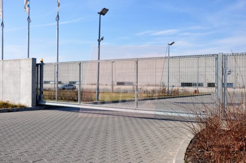 ¿Cuáles son las características que debe tener un portón de entrada?